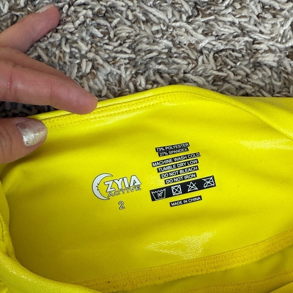 Zyia Active Leggings with Pockets Metallic Bright Yellow size 2 - Picture 8 of 14